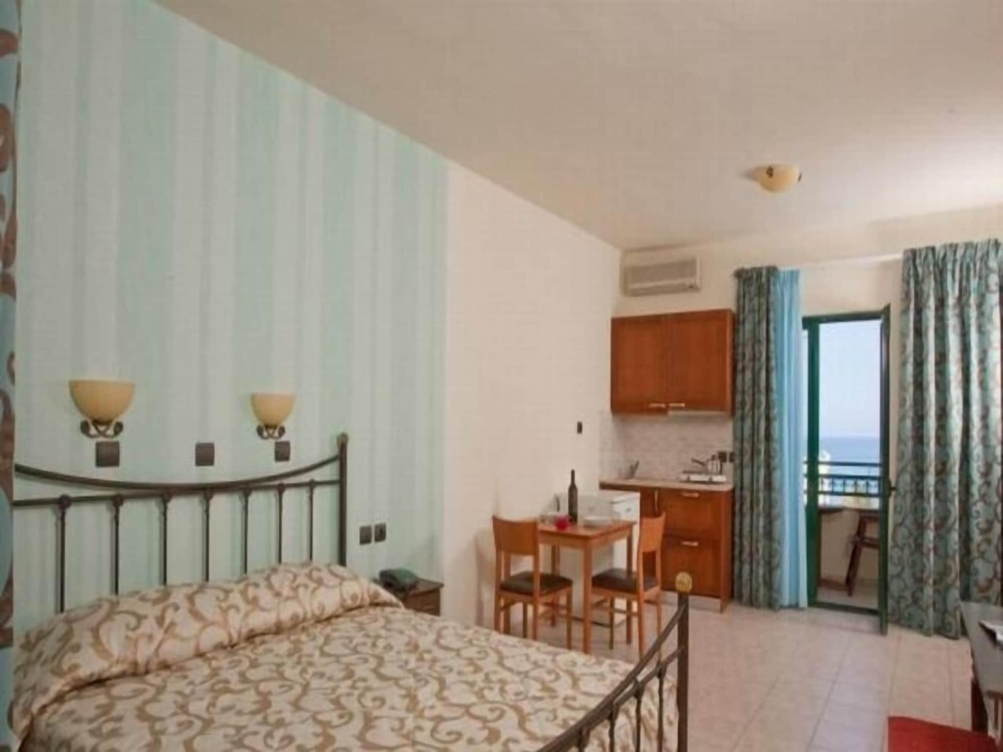 Dias Hotel & Apts Stalida Extérieur photo